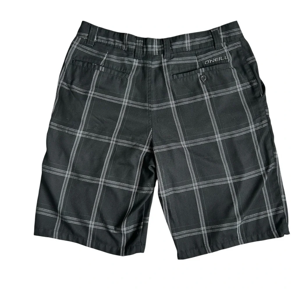 O’Neil Men’s Black with Gray and White plaid design size 34